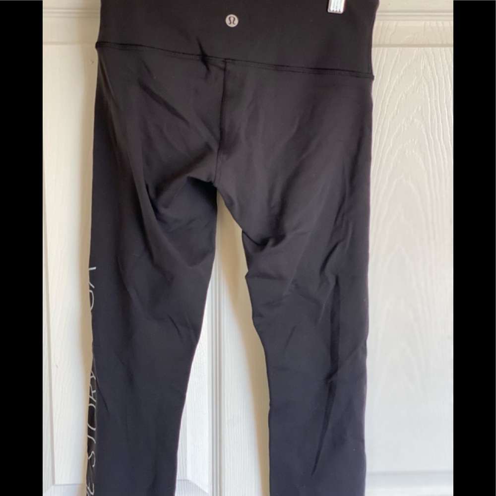 Lululemon LIMITED Edition LOVE STORY YOGA LEGGINGS - Picture 4 of 5